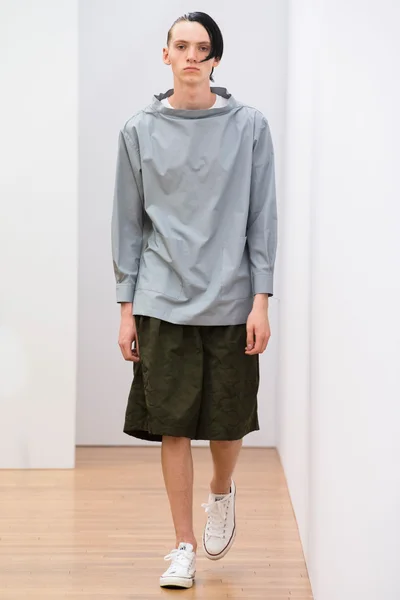Look 8